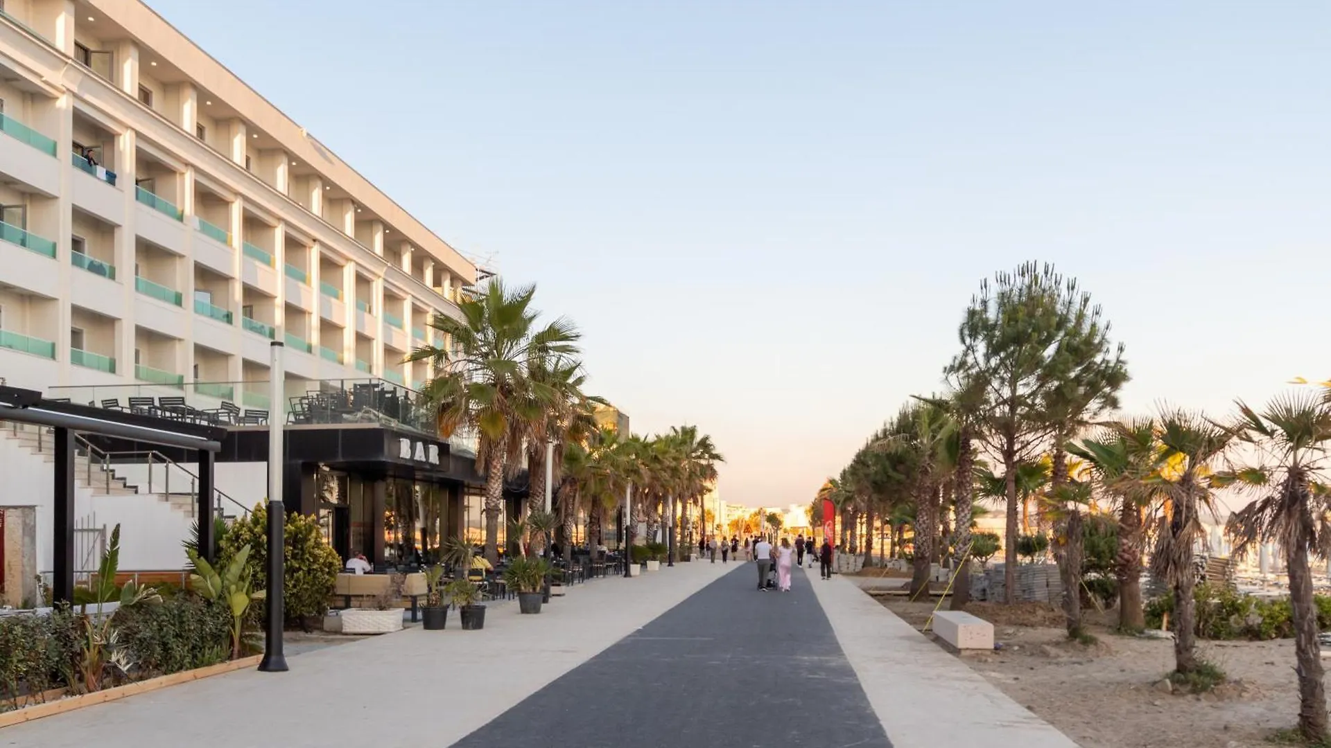 Comfortable Apartment Next To The Beach دراس 0*,