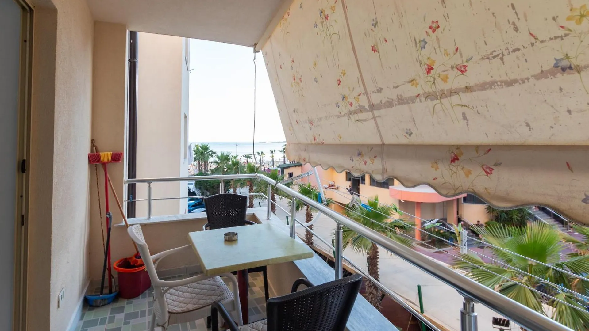Comfortable Apartment Next To The Beach دراس